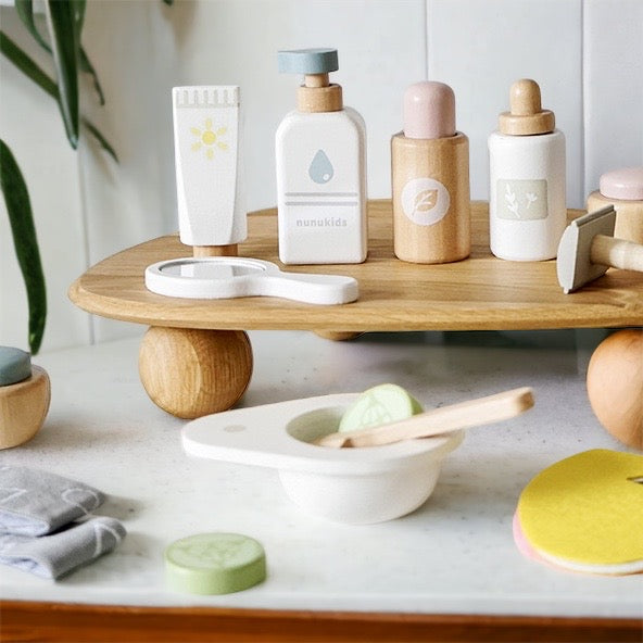 Wooden Toy Facial Spa Set Pretend Play Imaginative Fun