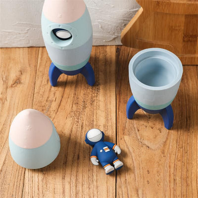 Food Grade Silicone Rocket, Astronaut Pretend Play. Safe for even infant and baby