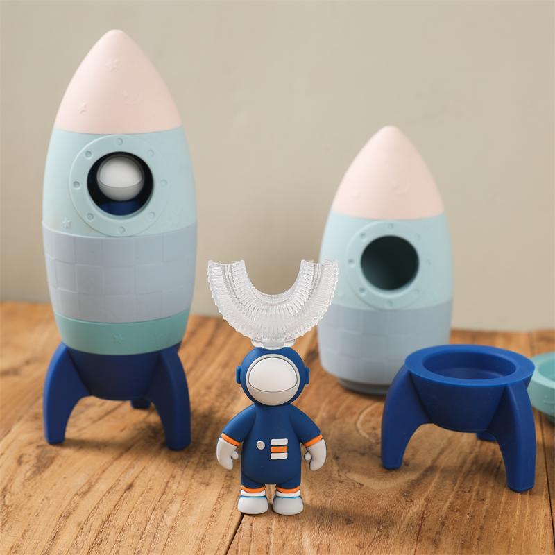 Food Grade Silicone Rocket, Astronaut Pretend Play. Safe for even infant and baby