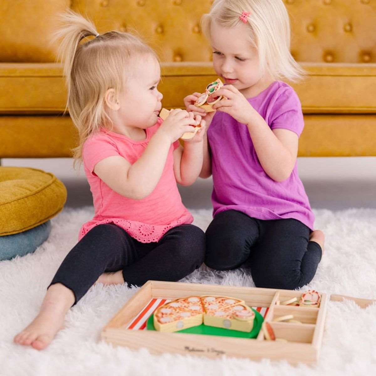 Melissa & Doug Wooden Pizza Party Play Food Set